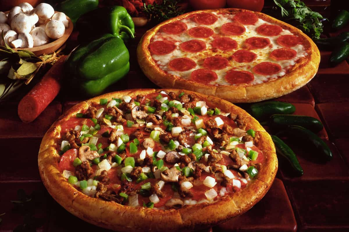 Pizzas to show high-calorie meals